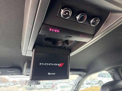 Used 2014 Dodge Grand Caravan R/T image 16