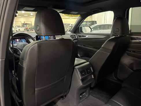 Certified 2024 Volkswagen Atlas Cross Sport SE AWD/4WD image 20