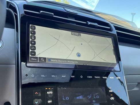 Used 2024 Hyundai Tucson Blue image 17