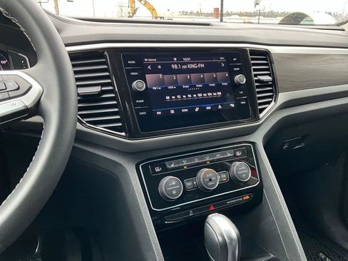 Used 2023 Volkswagen Atlas SE AWD/4WD image 19