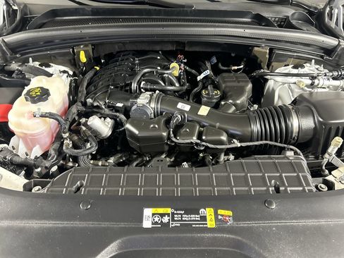 Used 2023 Jeep Grand Cherokee L Laredo AWD/4WD image 10