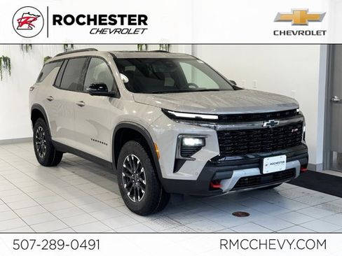 New 2026 Chevrolet Traverse Z71 w/ Enhanced Driving Package image 1