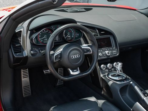 Used 2011 Audi R8 V10 AWD/4WD image 7