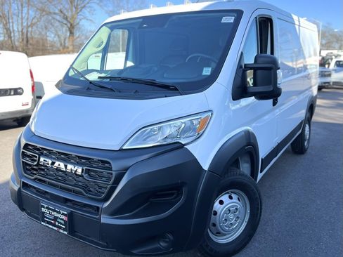 Used 2023 RAM ProMaster 2500 image 3