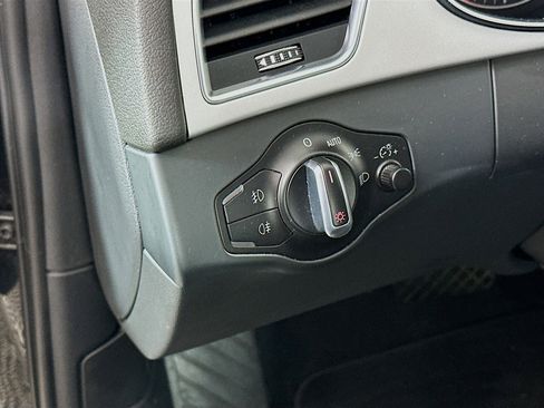 Used 2016 Audi A4 2.0T Premium w/ Convenience Plus Package image 16