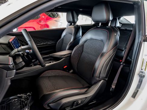 Used 2025 Dodge Charger R/T w/ Quick Order Package 25M R/T image 30