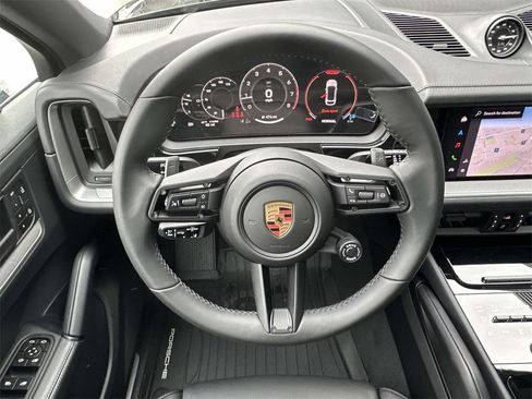 New 2026 Porsche Cayenne image 15