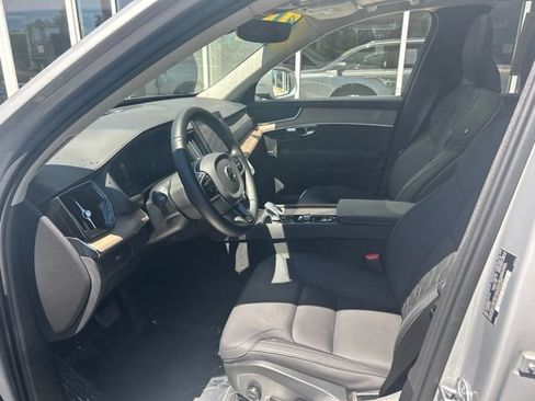 Certified 2025 Volvo XC90 B6 Plus AWD/4WD image 21