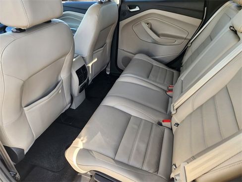 Used 2017 Ford C-MAX Energi Titanium w/ Equipment Group 501A image 16