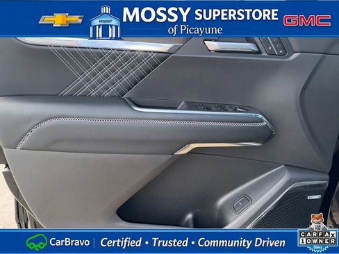 Certified 2026 GMC Acadia Denali w/ Super Cruise Package FWD image 14