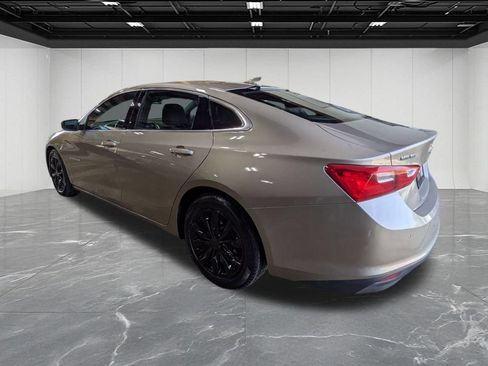 Used 2023 Chevrolet Malibu LT w/ Driver Confidence Package FWD image 3