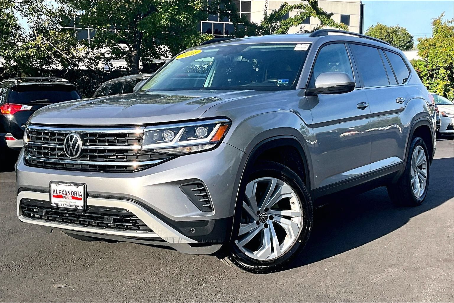 Used 2021 Volkswagen Atlas SE AWD/4WD image 1