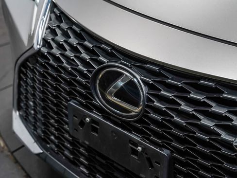 Used 2021 Lexus IS 300 w/ Comfort Package RWD image 8
