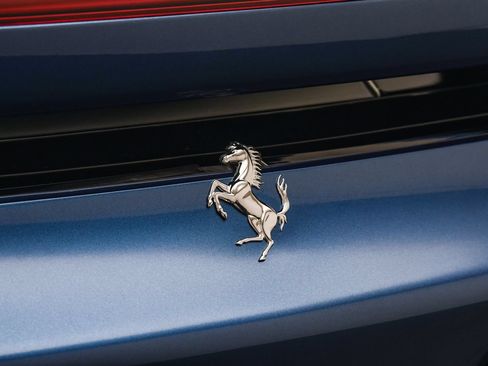 Used 2021 Ferrari SF90 Stradale AWD/4WD image 13