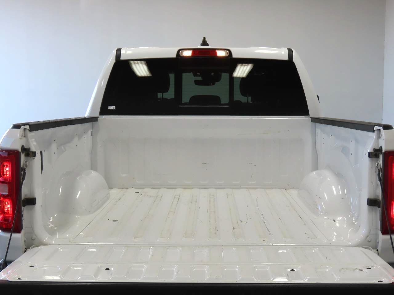 Used 2025 RAM 1500 Big Horn AWD/4WD image 5