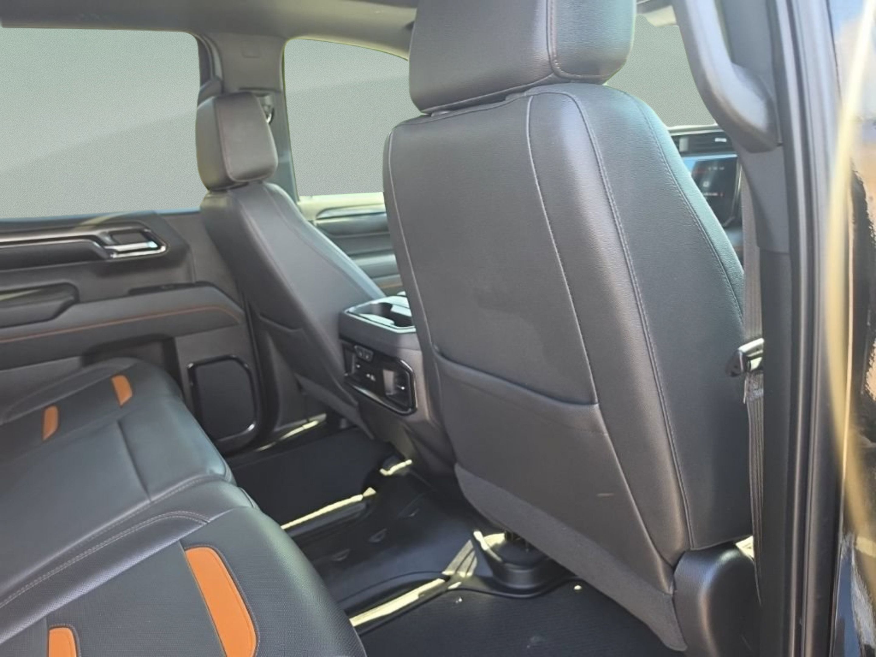 Used 2023 GMC Sierra 1500 AT4 w/ AT4 Premium Package AWD/4WD image 25