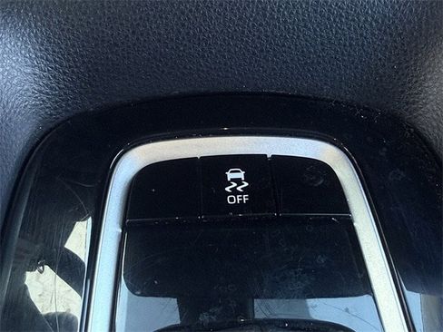 Used 2024 Toyota Corolla LE image 22