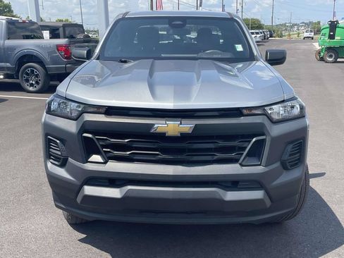 Used 2024 Chevrolet Colorado W/T RWD image 8