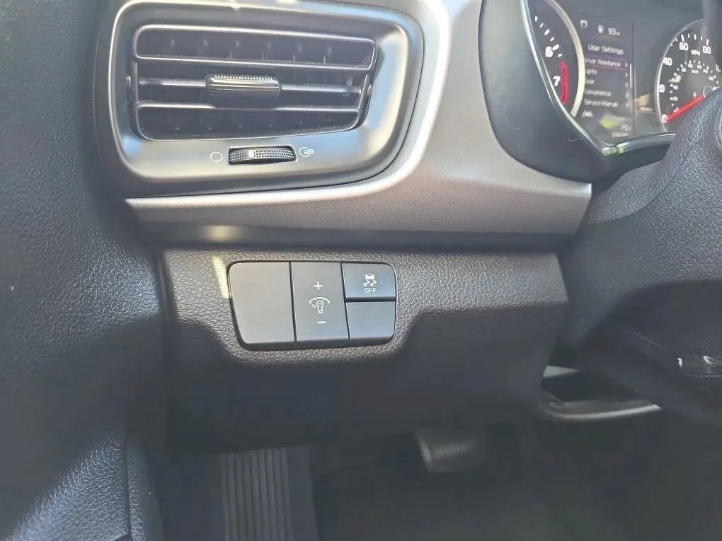 Used 2023 Kia Rio S w/ Technology Package FWD image 21