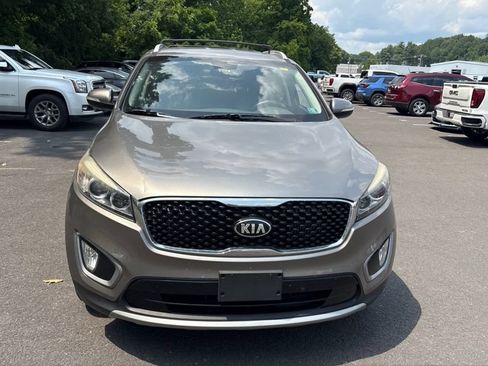 Used 2016 Kia Sorento EX w/ EX Premium Package AWD/4WD image 2