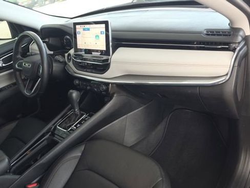 Used 2022 Jeep Compass Limited w/ Elite Group AWD/4WD image 28