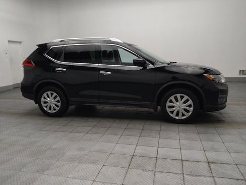 Used 2017 Nissan Rogue S w/ S Appearance Package FWD image 11