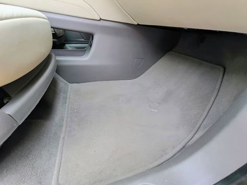 Used 2017 Cadillac XT5 Premium Luxury w/ Advanced Security Package image 43