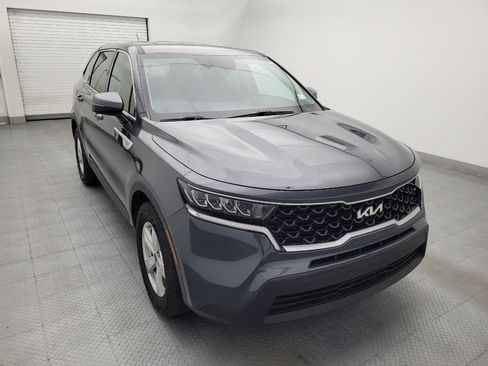 Used 2022 Kia Sorento LX FWD image 14