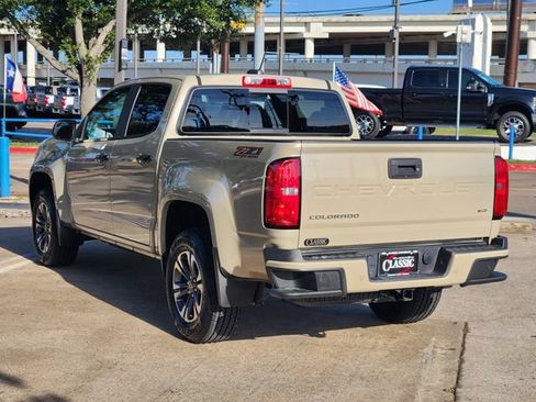 Used 2022 Chevrolet Colorado Z71 AWD/4WD image 5