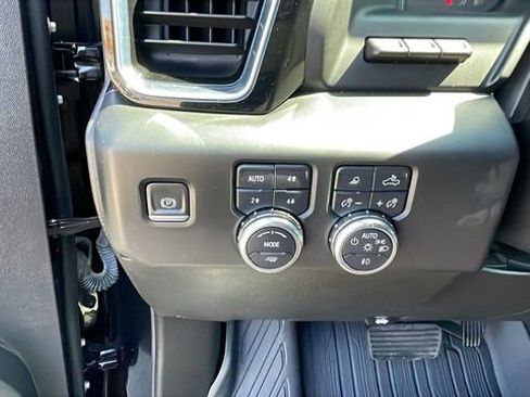 Used 2023 GMC Sierra 1500 Denali w/ Denali Reserve Package image 29