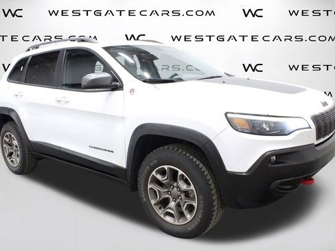 Used 2020 Jeep Cherokee Trailhawk w/ Cold Weather Group image 2