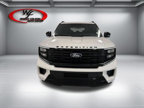 New 2027 Ford Expedition Platinum w/ Stealth Performance Package AWD/4WD image 2