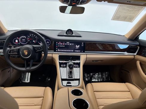 Certified 2023 Porsche Panamera 4 Platinum Edition AWD/4WD image 19