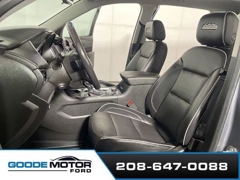 Used 2021 Chevrolet Traverse High Country w/ LPO, Floor Liner Package AWD/4WD image 10