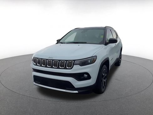 Used 2025 Jeep Compass Limited image 7
