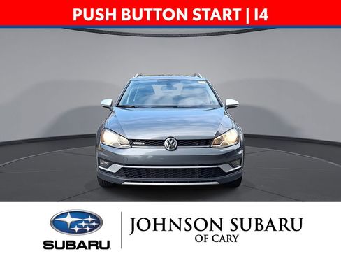 Used 2017 Volkswagen Golf Alltrack SE image 3