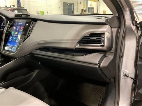 Used 2025 Subaru Outback Limited AWD/4WD image 16