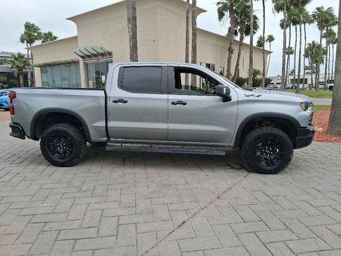 Used 2023 Chevrolet Silverado 1500 ZR2 w/ Technology Package AWD/4WD image 3