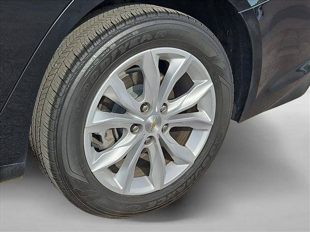 Used 2025 Chevrolet Malibu LT FWD image 14