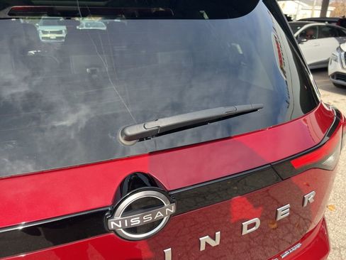 Certified 2023 Nissan Pathfinder SL w/ SL Premium Package image 35