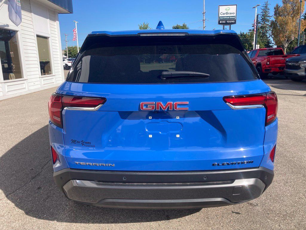 Certified 2025 GMC Terrain Elevation FWD image 6