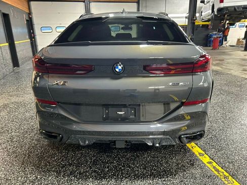 Used 2022 BMW X6 xDrive40i AWD/4WD image 4