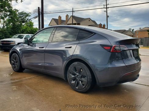 Used 2023 Tesla Model Y AWD image 13