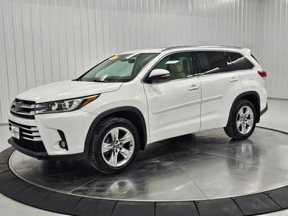 Used 2017 Toyota Highlander Limited