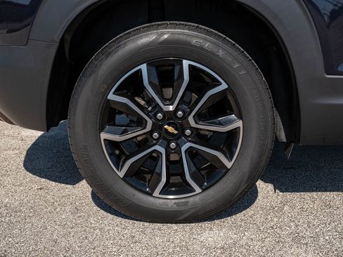 Used 2021 Chevrolet TrailBlazer ACTIV w/ Technology Package image 9