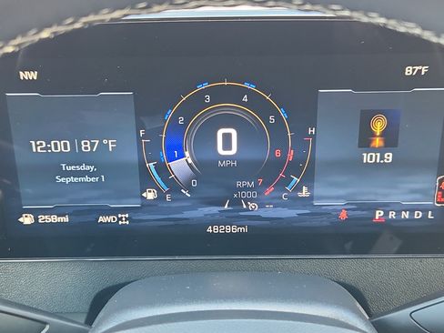 Used 2025 Chevrolet Traverse LT AWD/4WD image 20