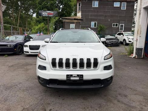 Used 2014 Jeep Cherokee Latitude w/ Comfort/Convenience Group FWD image 10