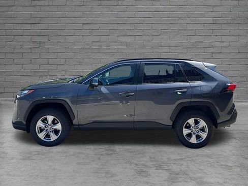 Used 2025 Toyota RAV4 XLE AWD/4WD image 4