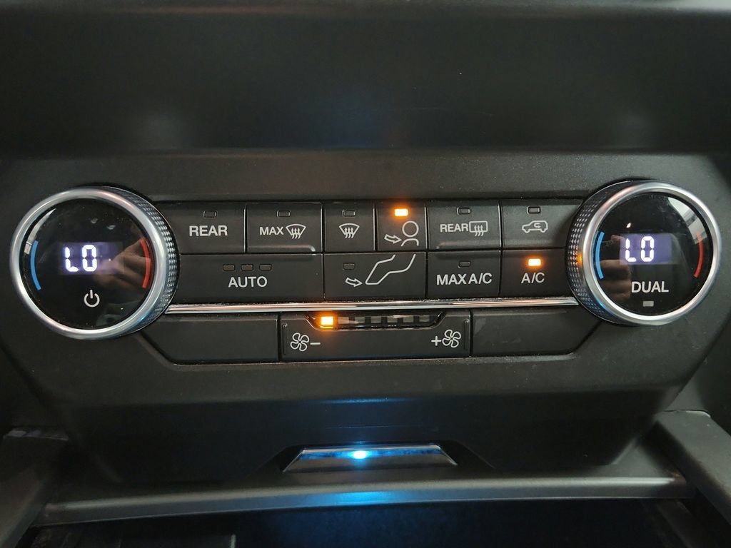 Used 2021 Ford Expedition Max XLT AWD/4WD image 16