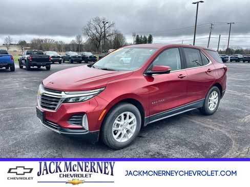 Used 2023 Chevrolet Equinox LT FWD image 1